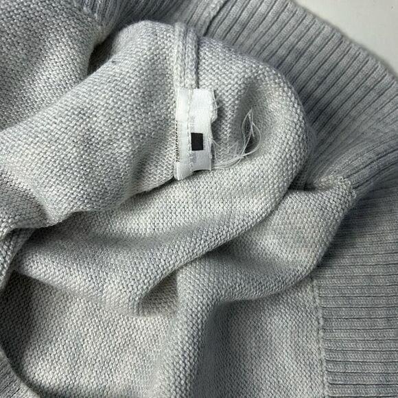 Abercrombie & Fitch SKI Penguin Crewneck Grey Ladies Small Sweater - Picture 8 of 8